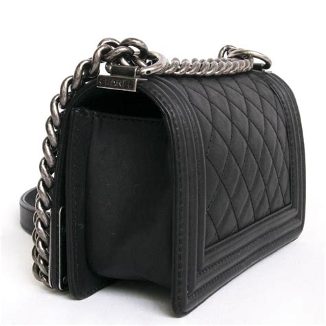 buying a chanel purse in paris